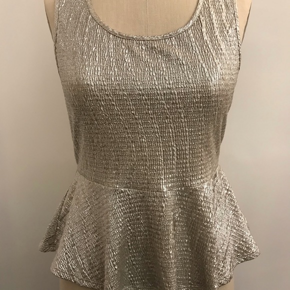 Top - Picture 1 of 6